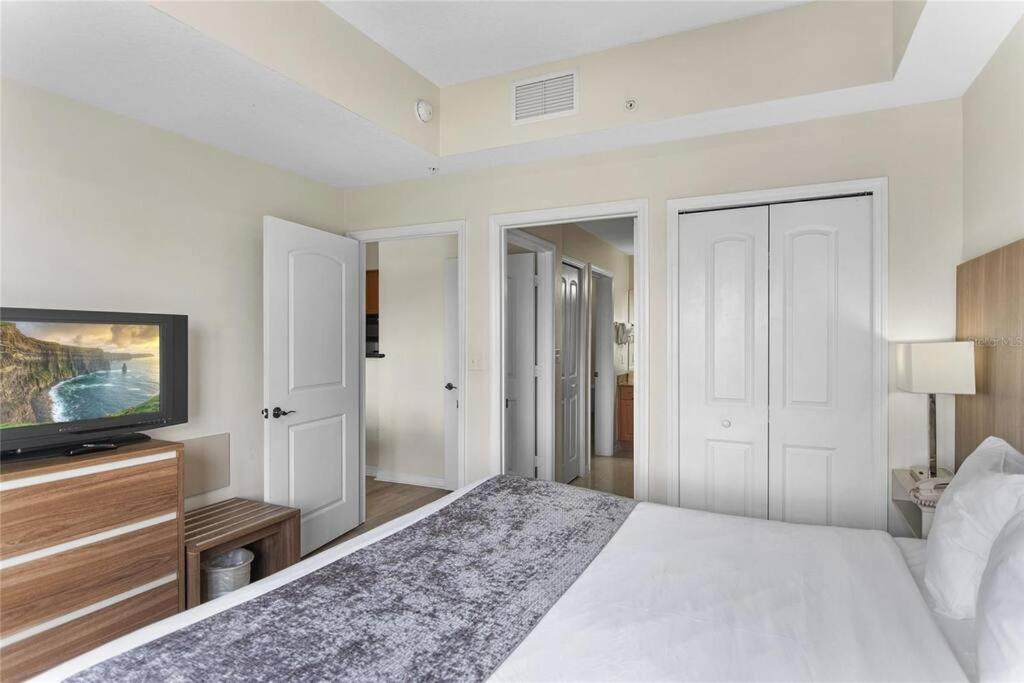 Apartment Premier Near & Universal