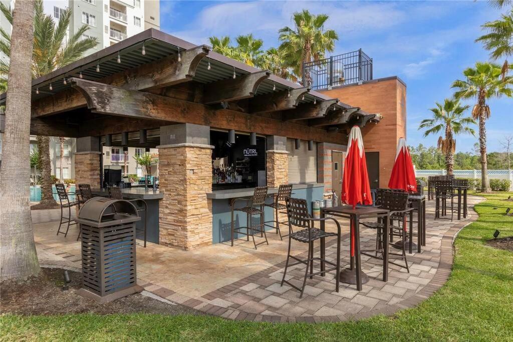 Premier Near & Universal Apartment *