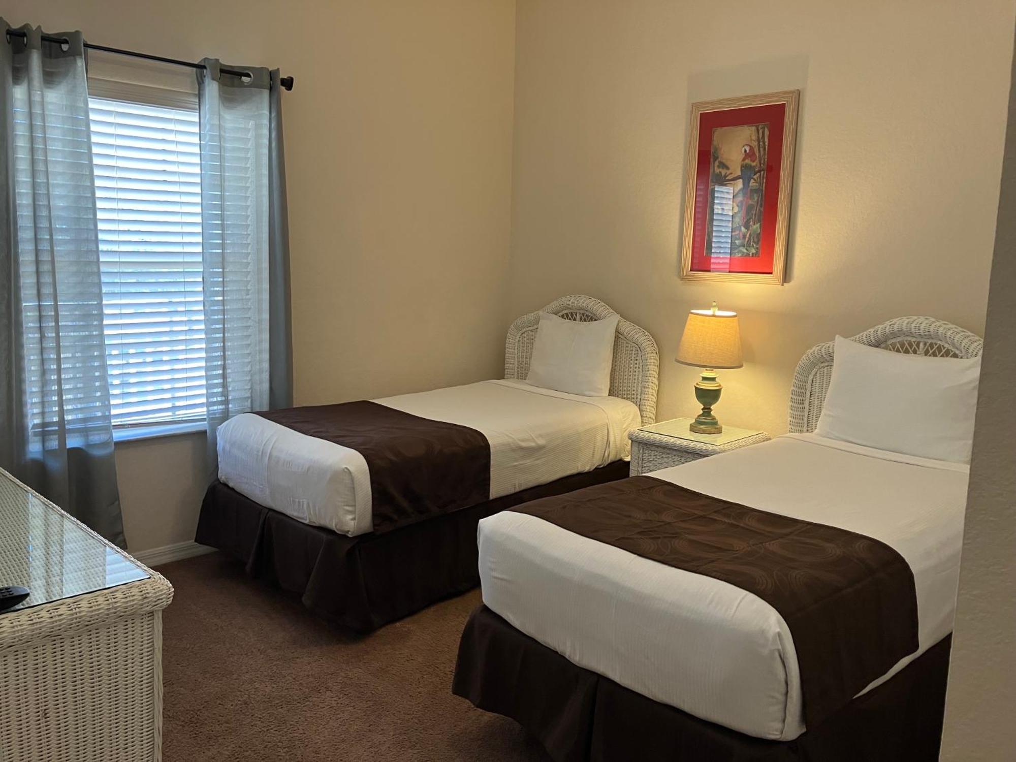 Apartment 16109 Bahama Bay *