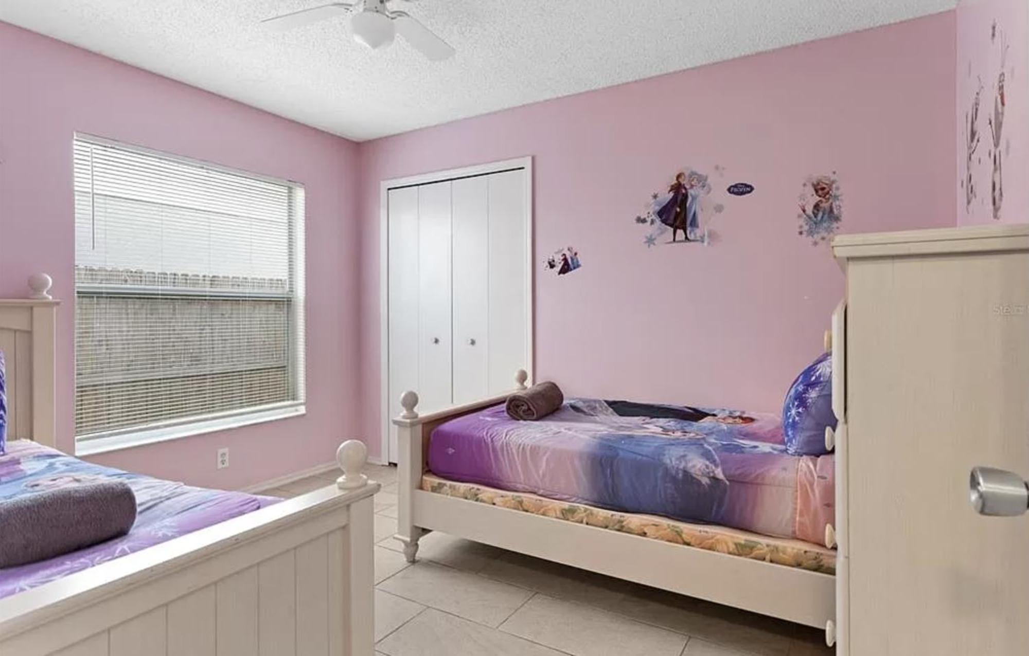 Renovated Entire Close 2 Disney
