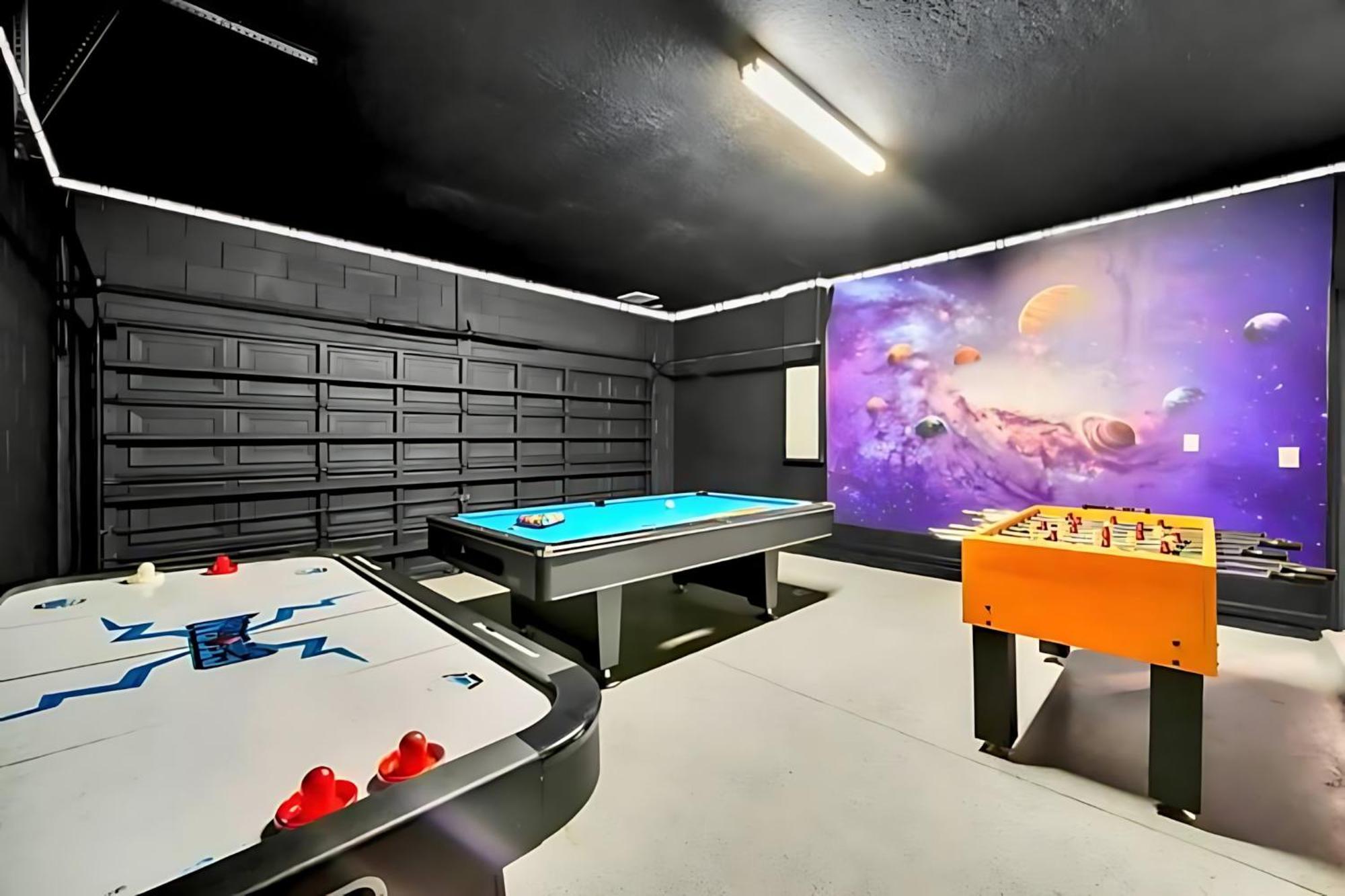 6br Near - With Private Pool Hot Tub And Games *