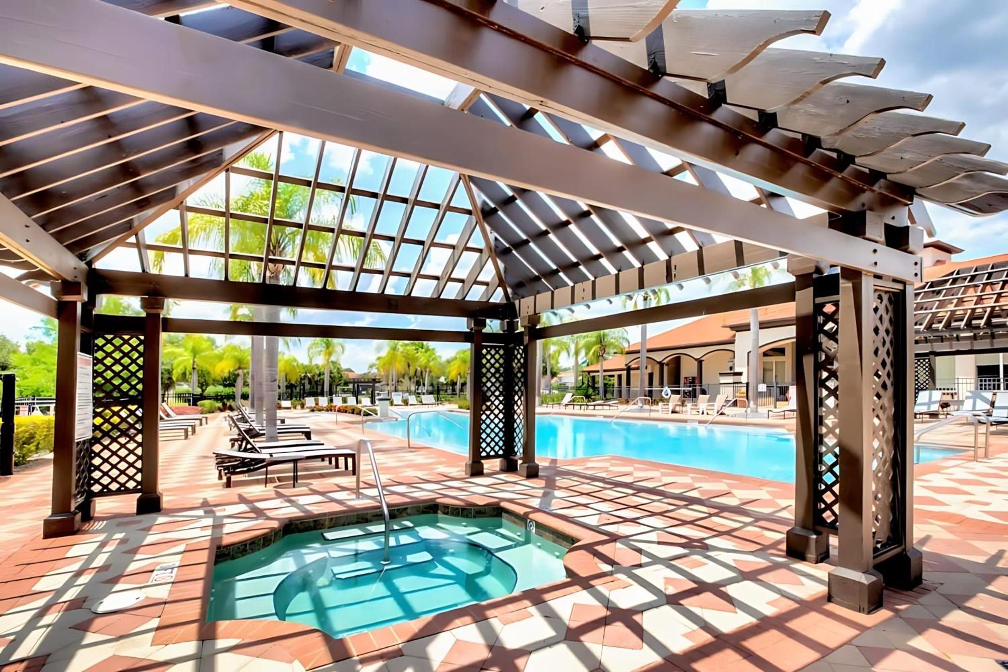 8br Family With Pool And Hot Tub