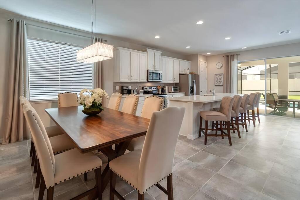 Dluxx Gorgeous Close To At Solara 1706 Kissimmee