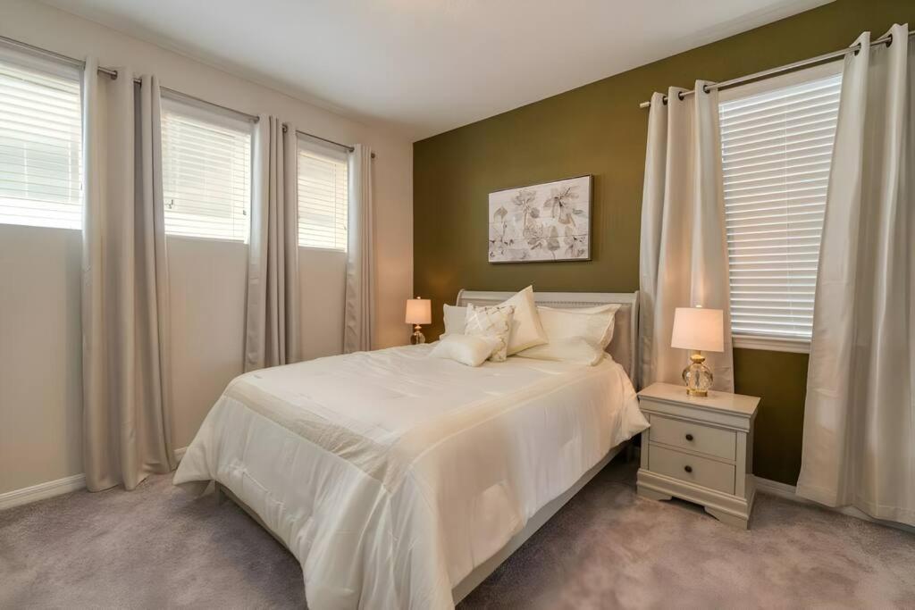 Dluxx Gorgeous Close To At Solara 1706 Kissimmee