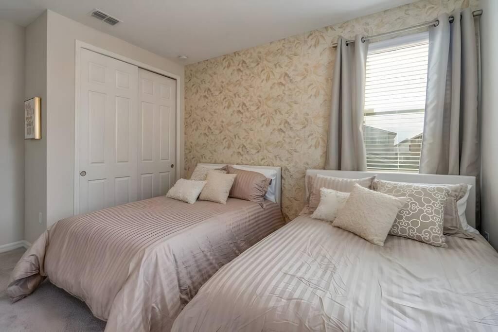 Dluxx Gorgeous Close To At Solara 1706 * Kissimmee