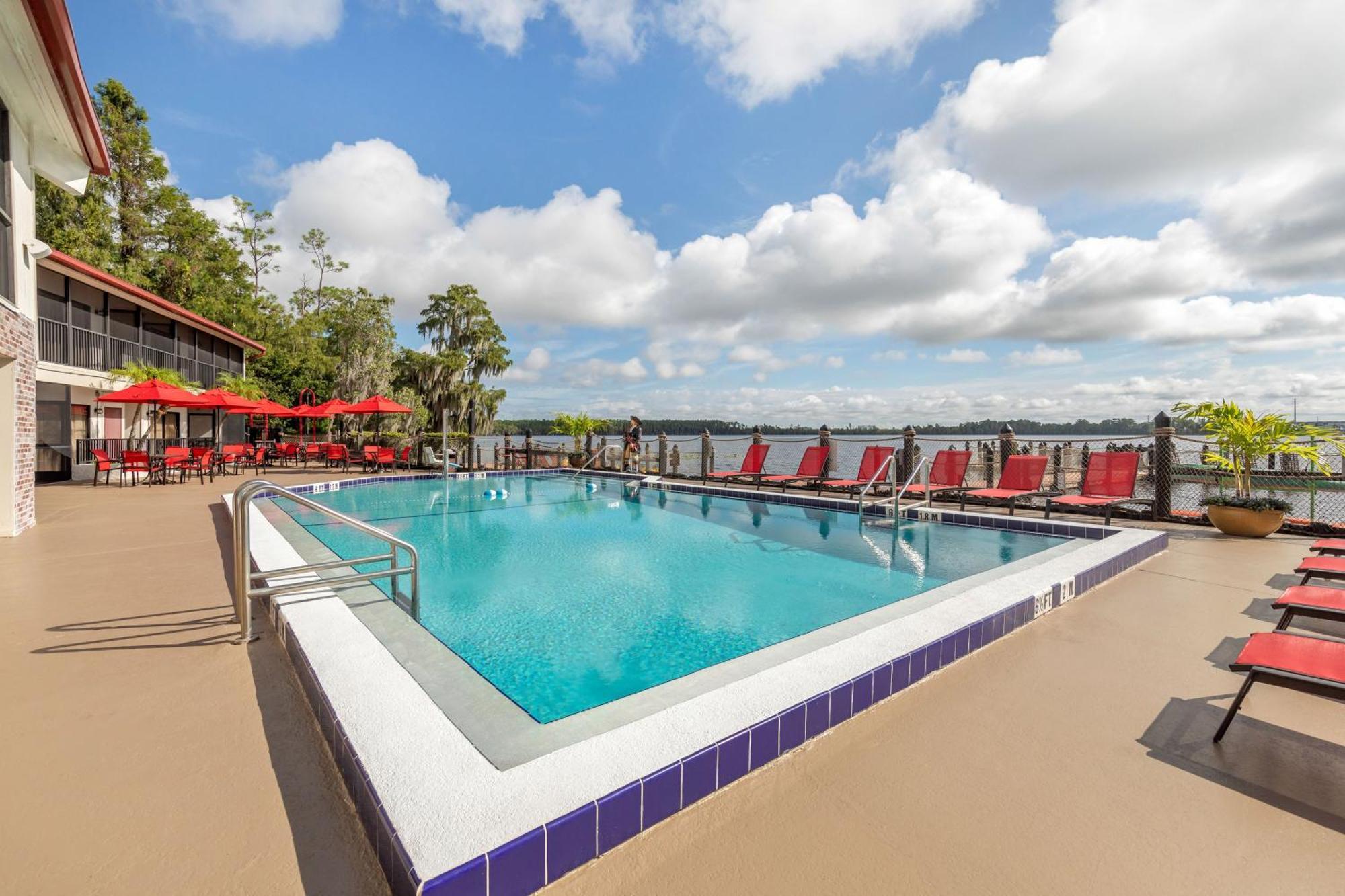 Bryan's Spanish Cove 3*