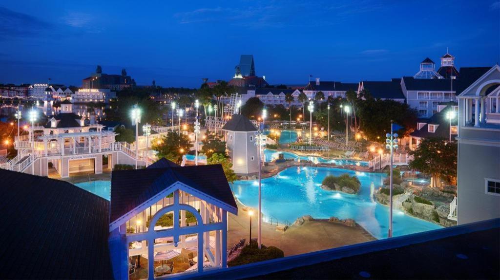 Disney's Club 4*