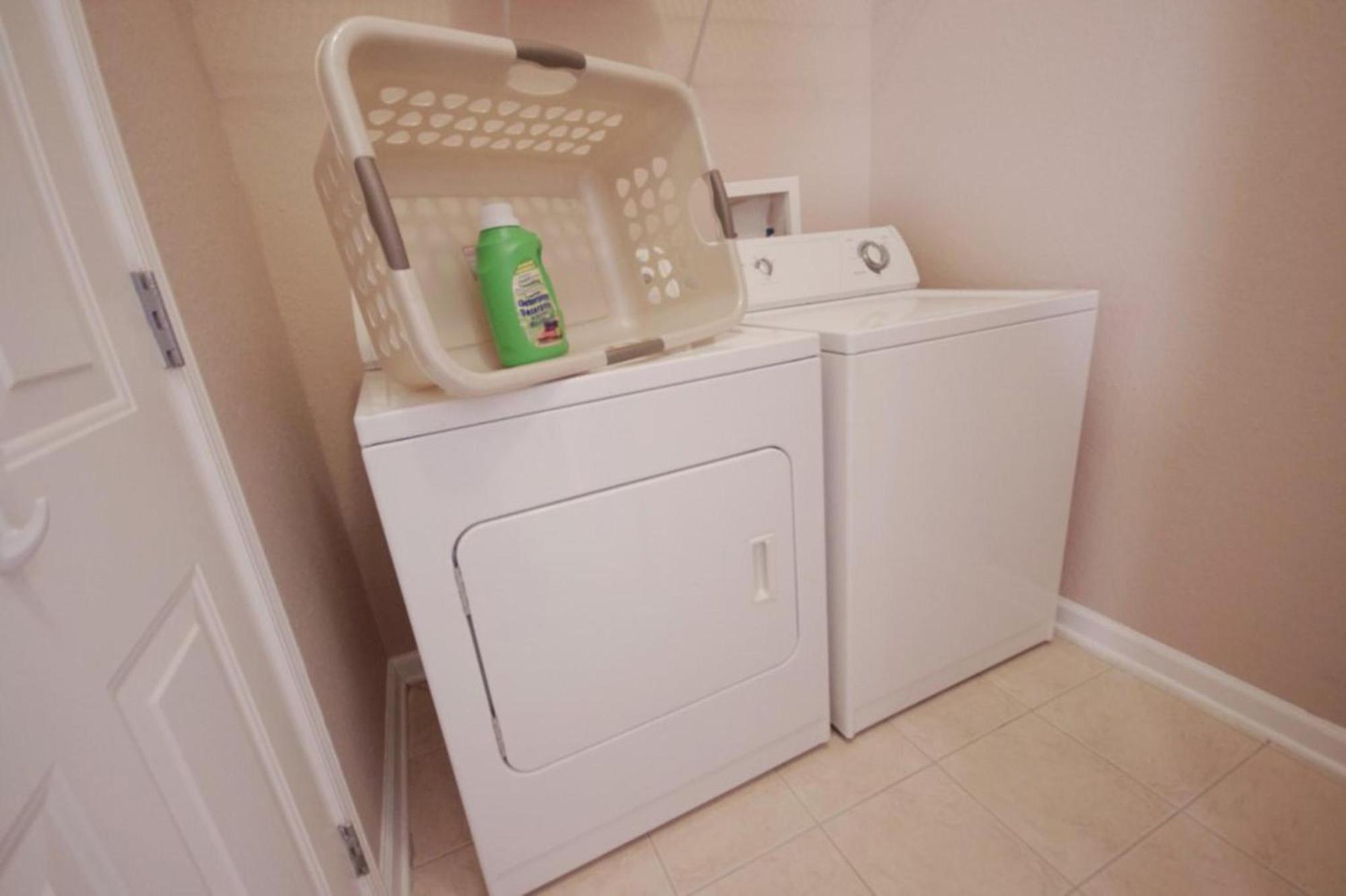 Apartment Bibbidi Bobbidi Bunkin Davenport