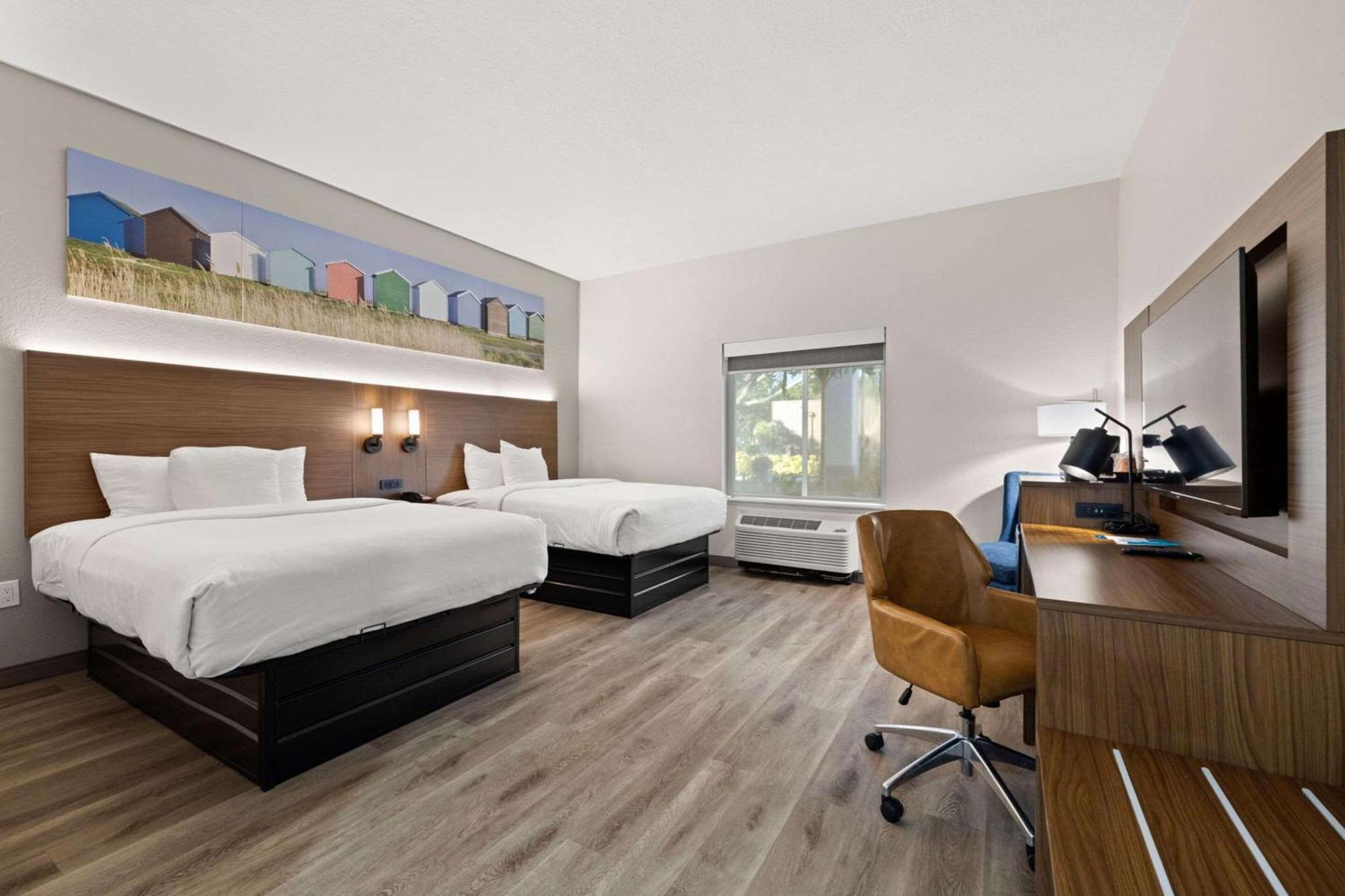 Clarion Pointe I-4 Hotel Lakeland
