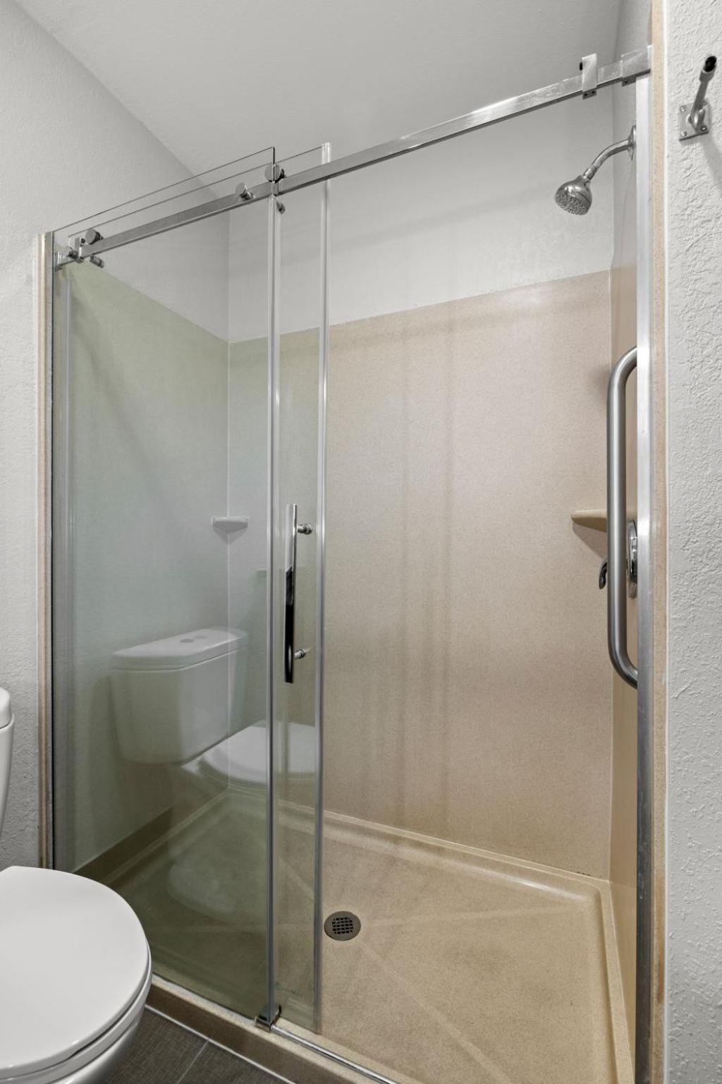 Clarion Pointe I-4 Hotel