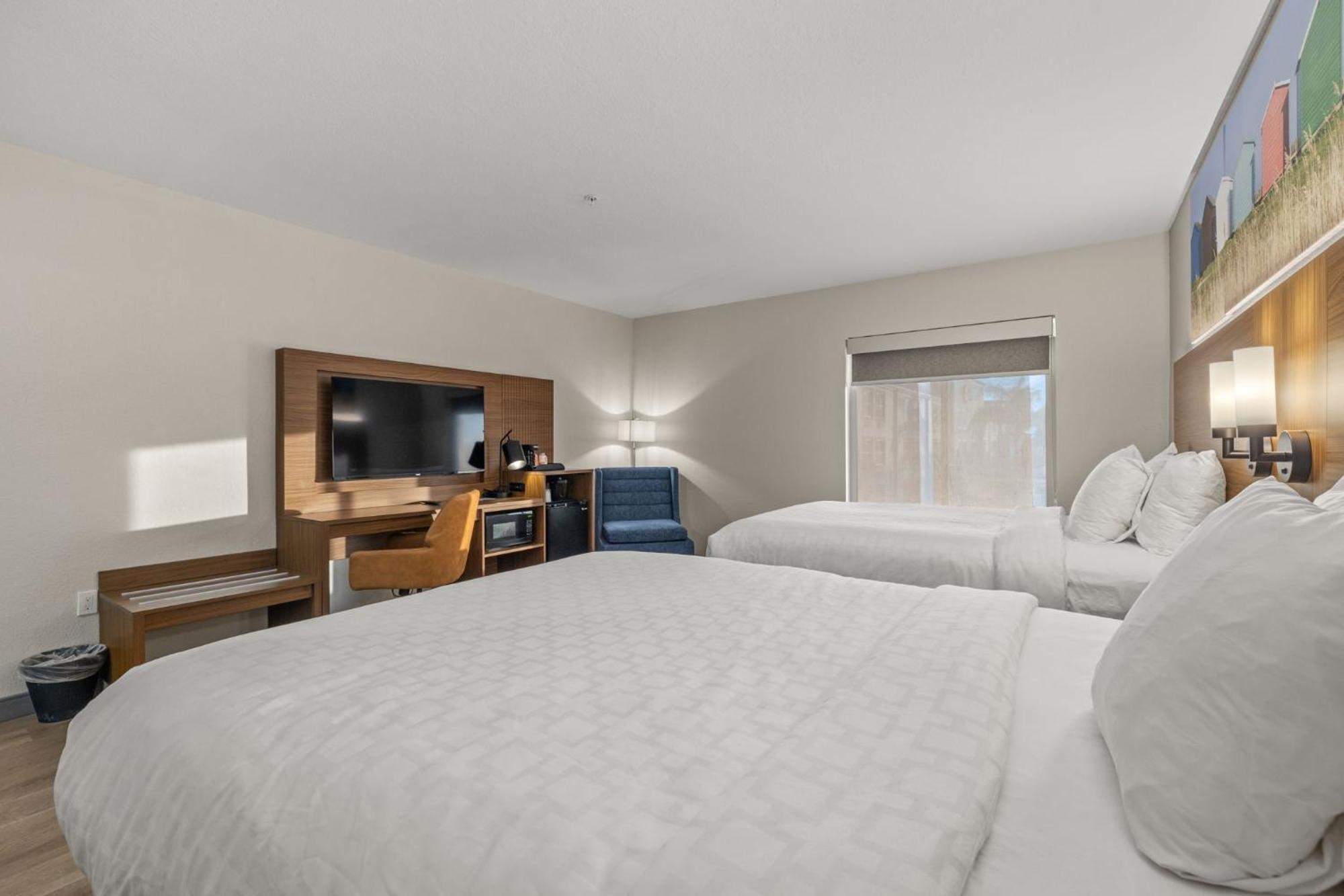 Hotel Clarion Pointe I-4