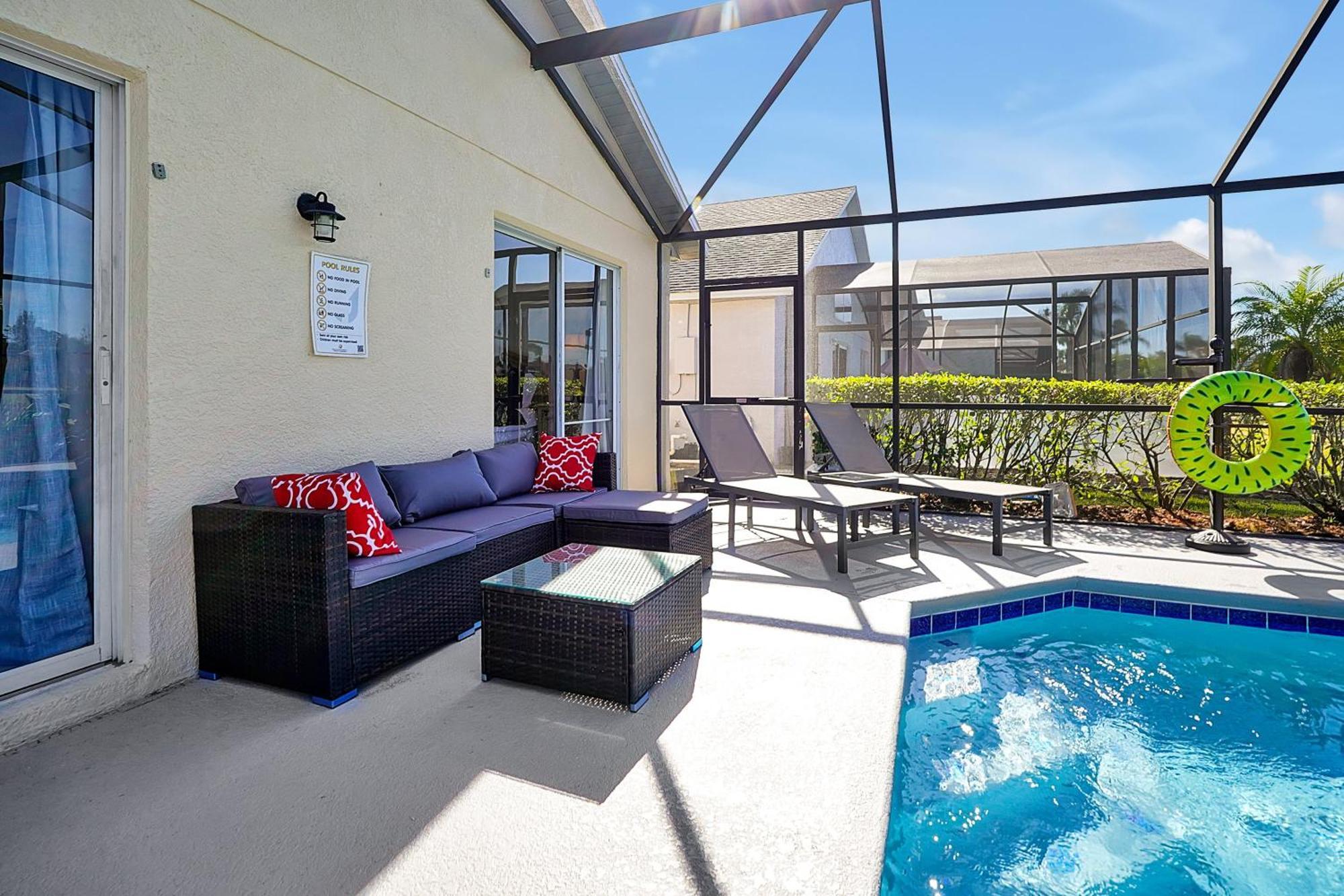 Berkley Home: Pool, Lakefront & Near Holiday home Kissimmee