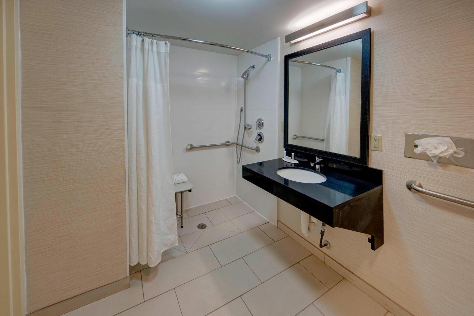 Fairfield And By Marriott Near Universal Hotel Orlando