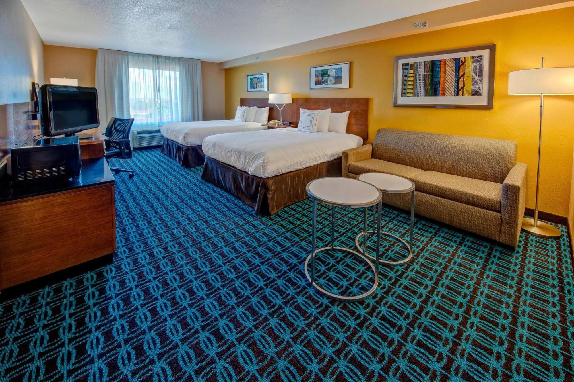 Hotel Fairfield And By Marriott Near Universal Orlando