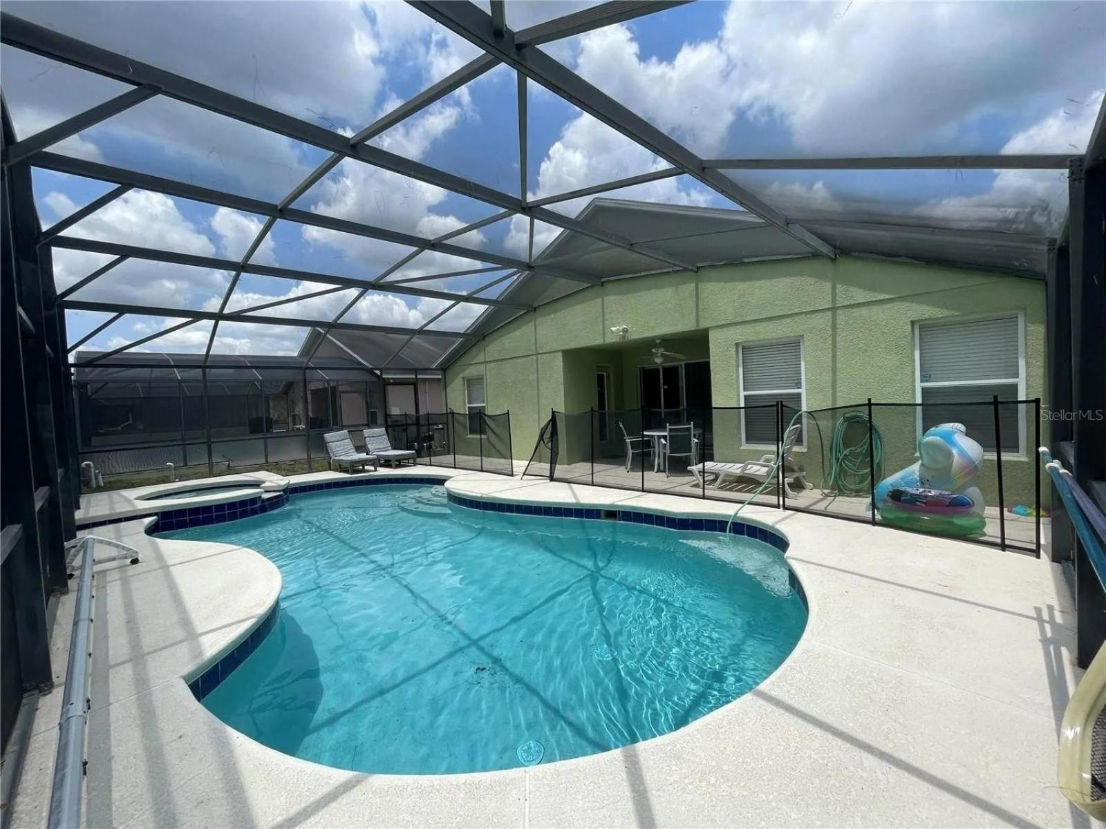 2226 Rr - Elegant Retreat Private Pool Holiday home Davenport