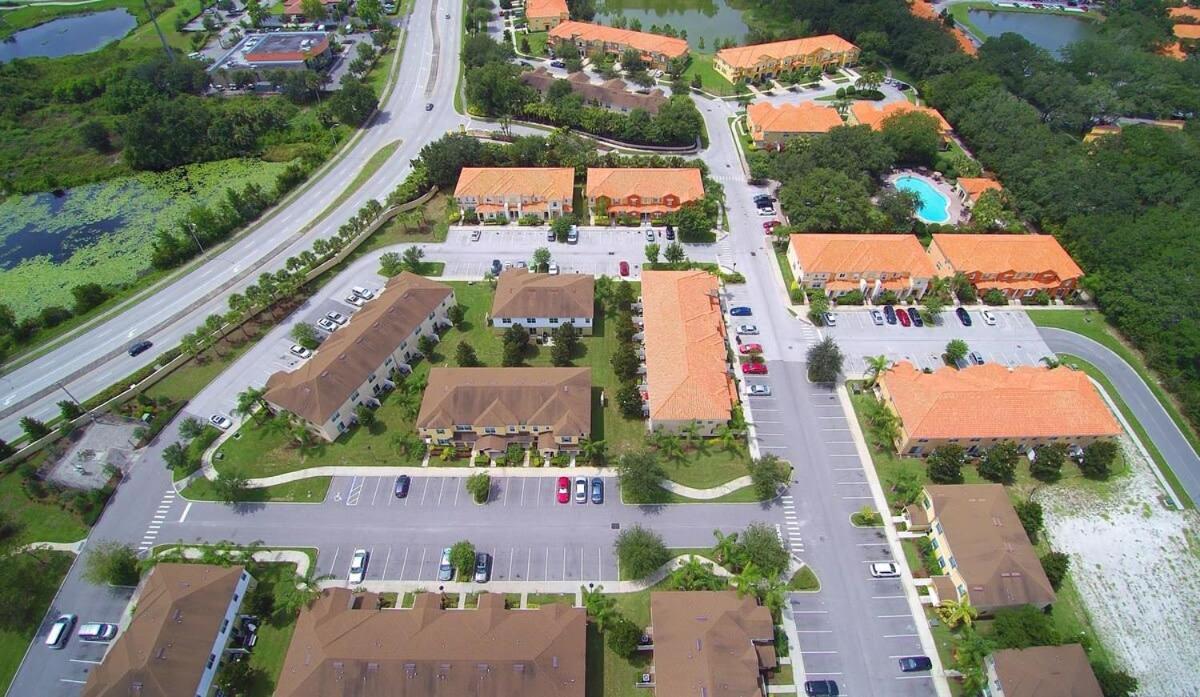 Holiday home Family Friendly 4 Bedrooms With Gameroom Close To In Compass Bay 5103 Kissimmee