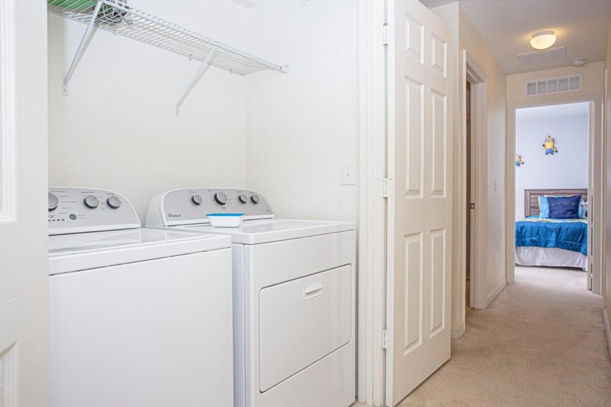 Family Friendly 4 Bedrooms With Gameroom Close To In Compass Bay 5103 Holiday home