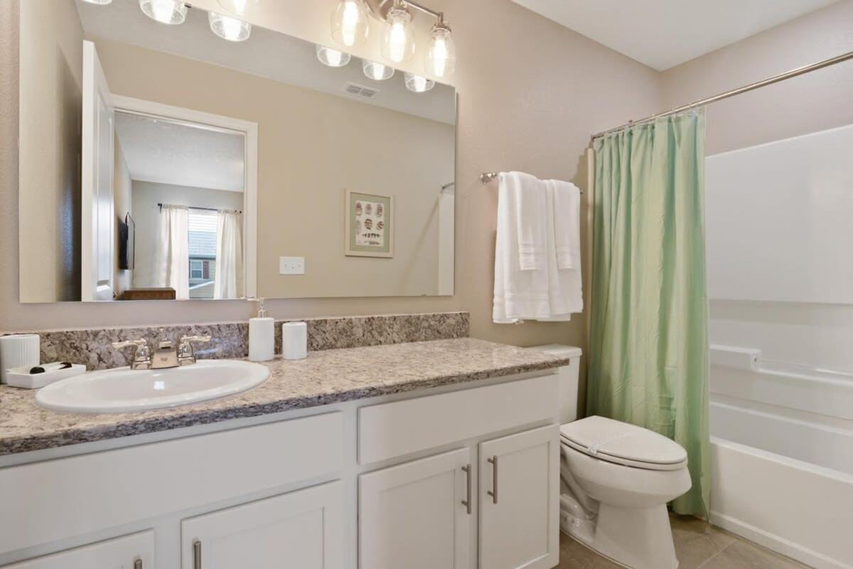 Family Friendly Four Bedrooms 5147a Kissimmee