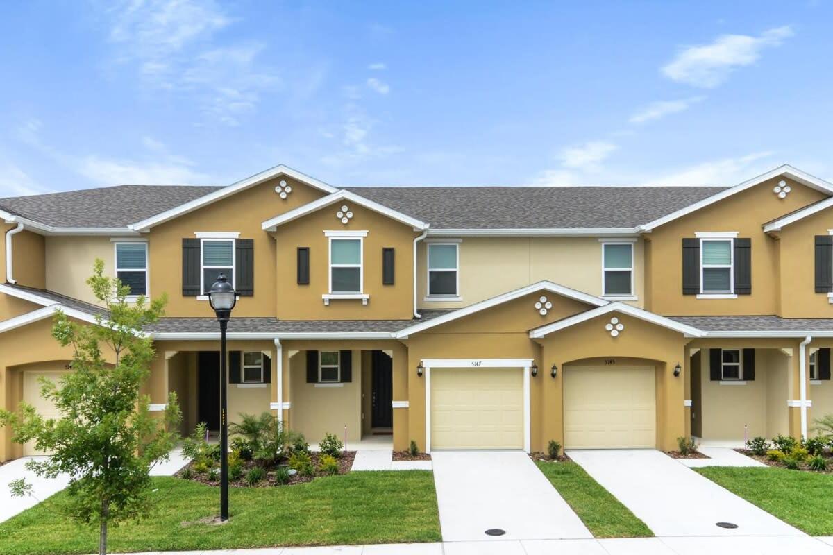 Holiday home Family Friendly Four Bedrooms 5147a