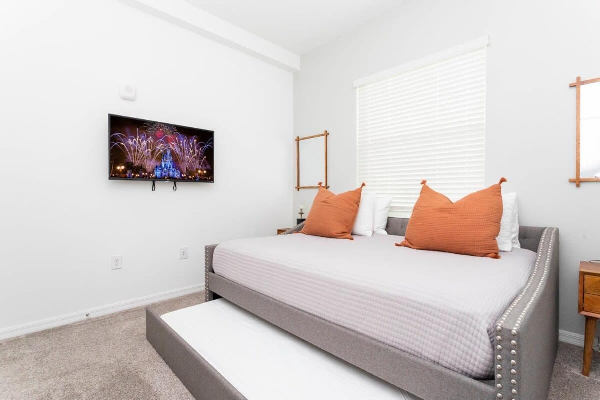 Gorgeous 2bd Apto Close To @ Storey 404 3191
