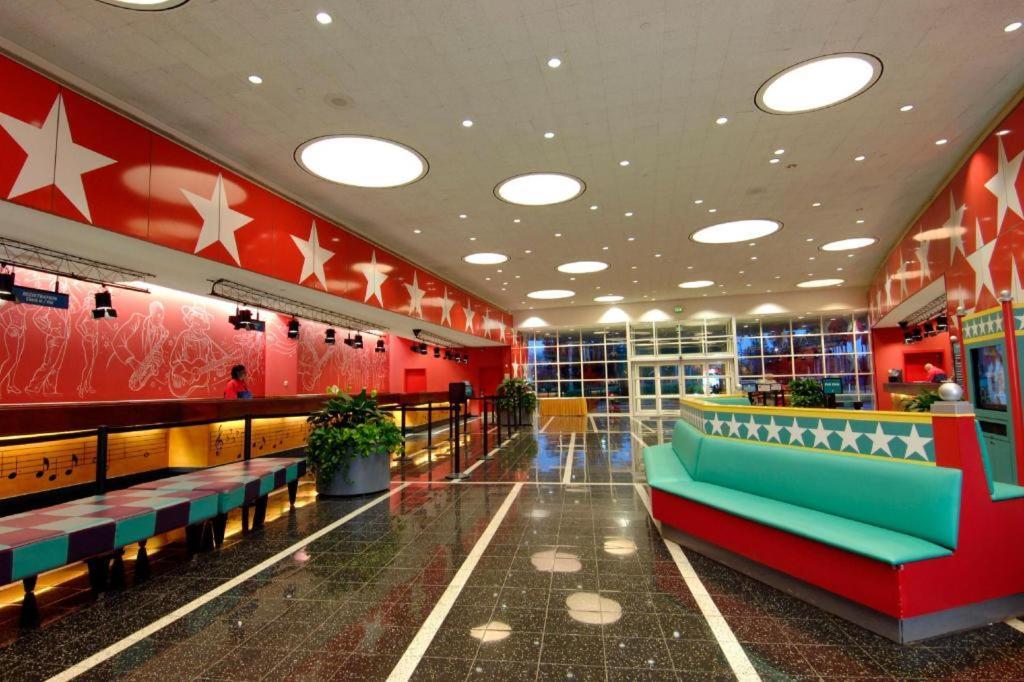 Resort Disney's All-star Music