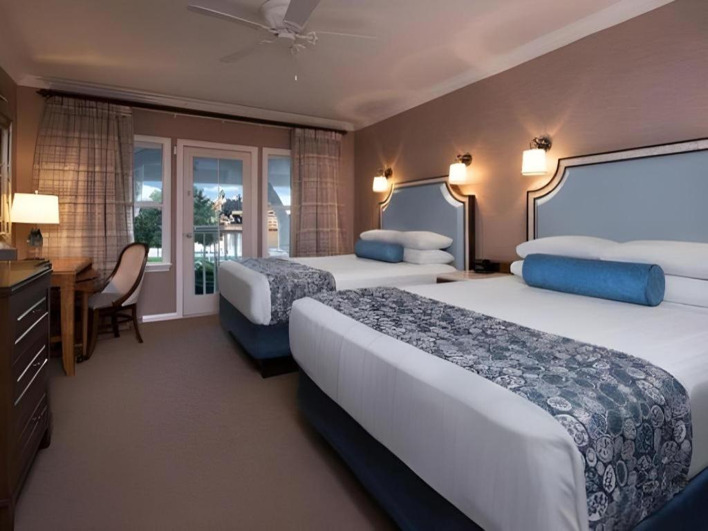Disney's Club 4*