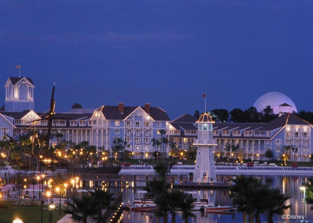 Disney's Club 4*