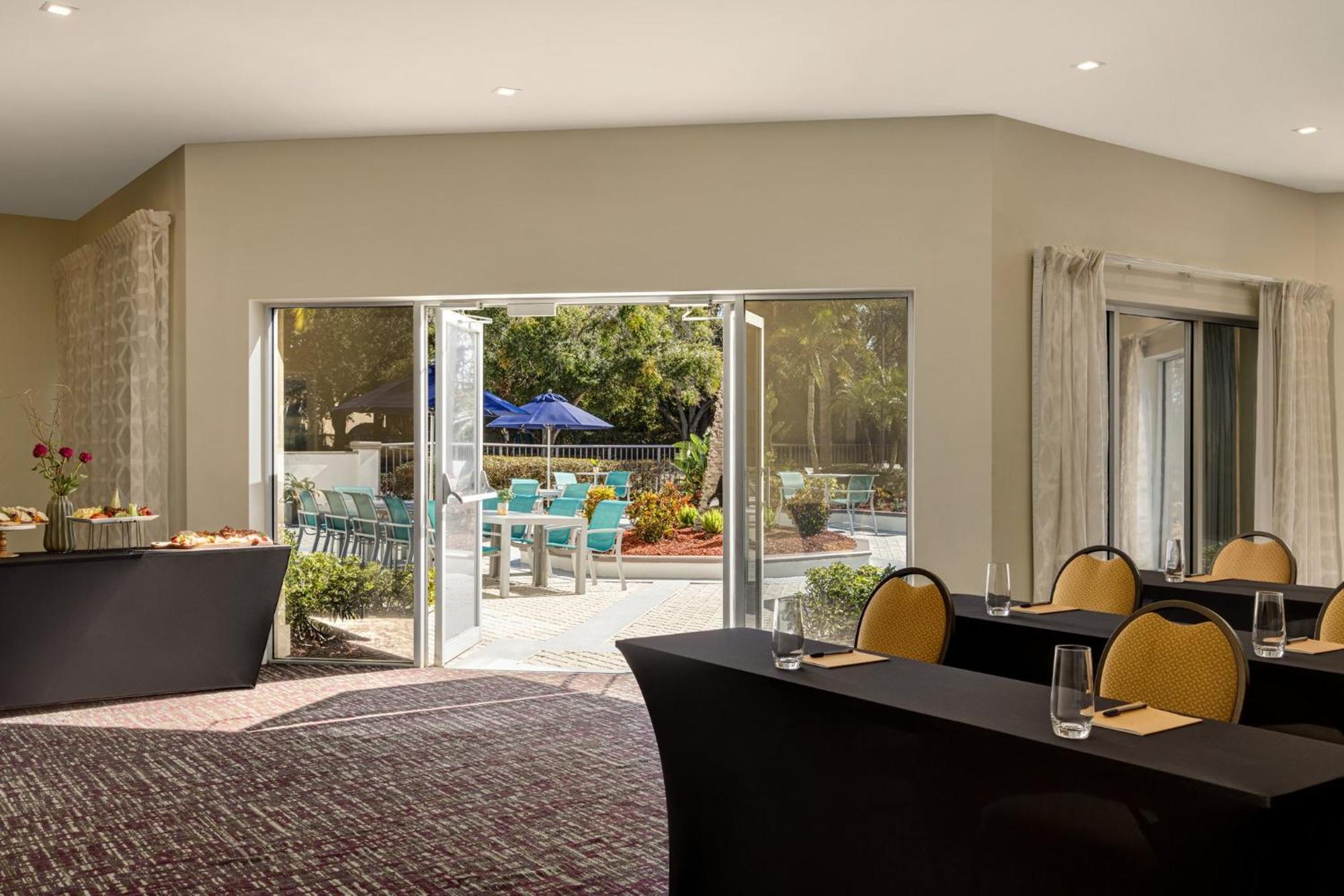 Crowne Plaza Orlando - By Ihg
