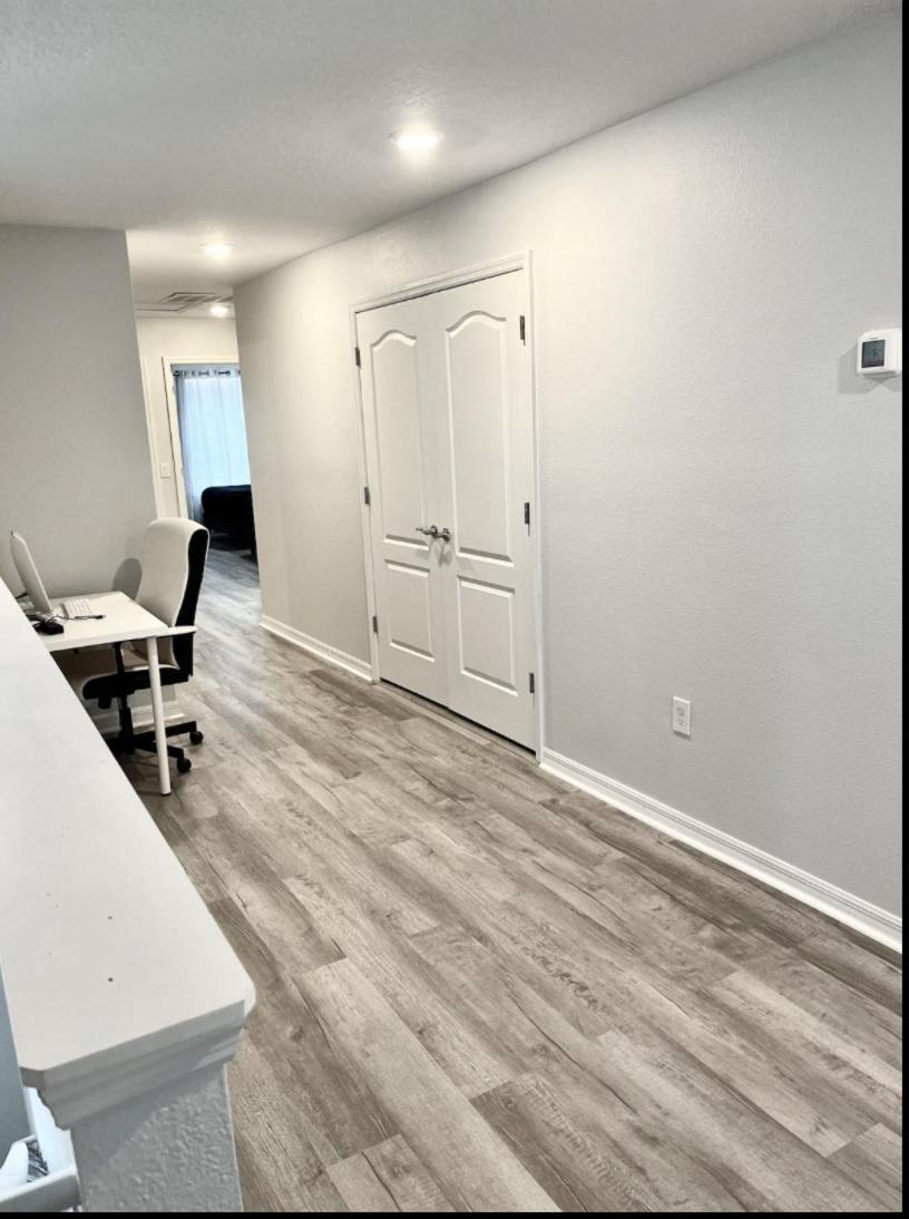 Experience Luxury In Spacious Solterra Nr With South-west Facing Private Pool *