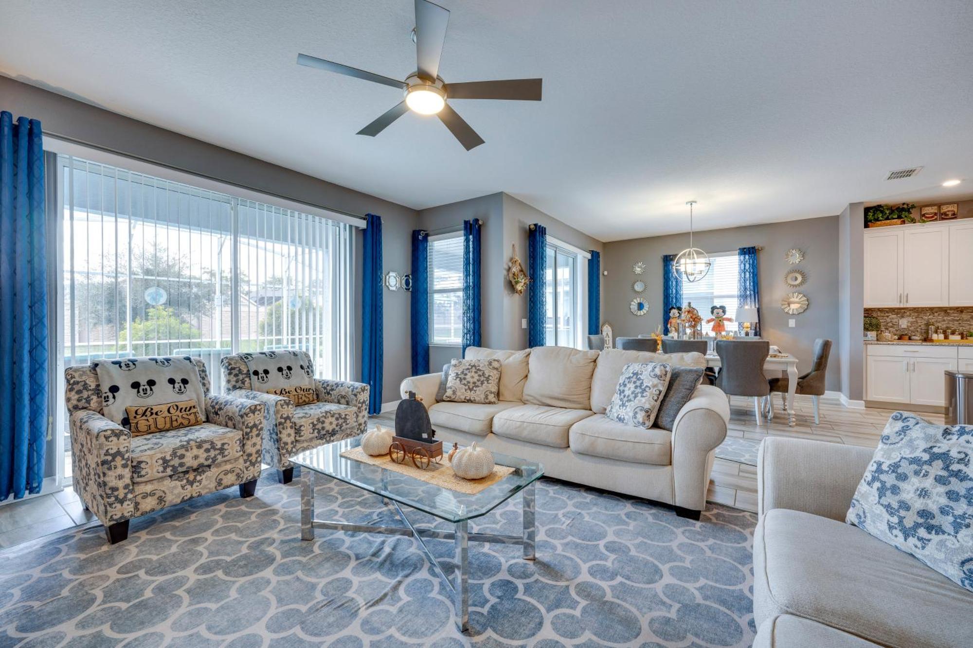 Villa Chic Near With Amenities! Davenport