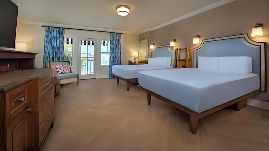 Disney's Club 4*