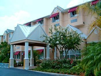 Baymont By Wyndham Orlando-international Dr-universal Blvd 2*