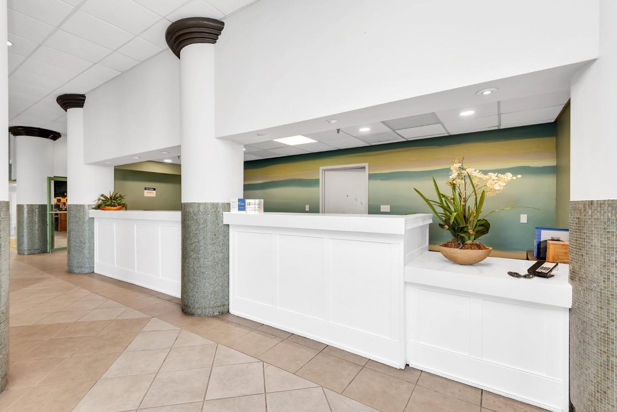 Hotel Western Gateway 4*