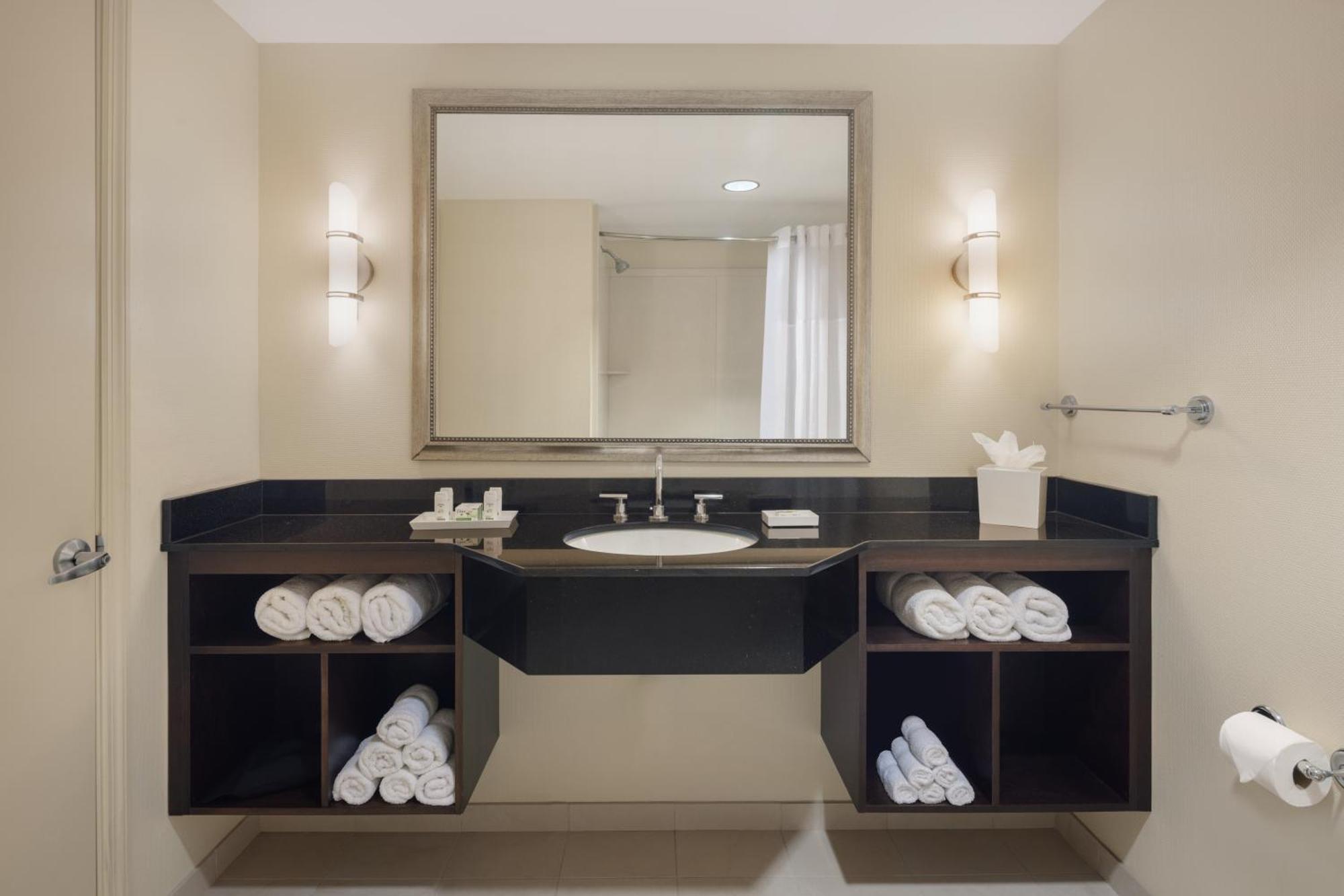 Plaza Suites On International Drive Near Universal Epic 3* Orlando