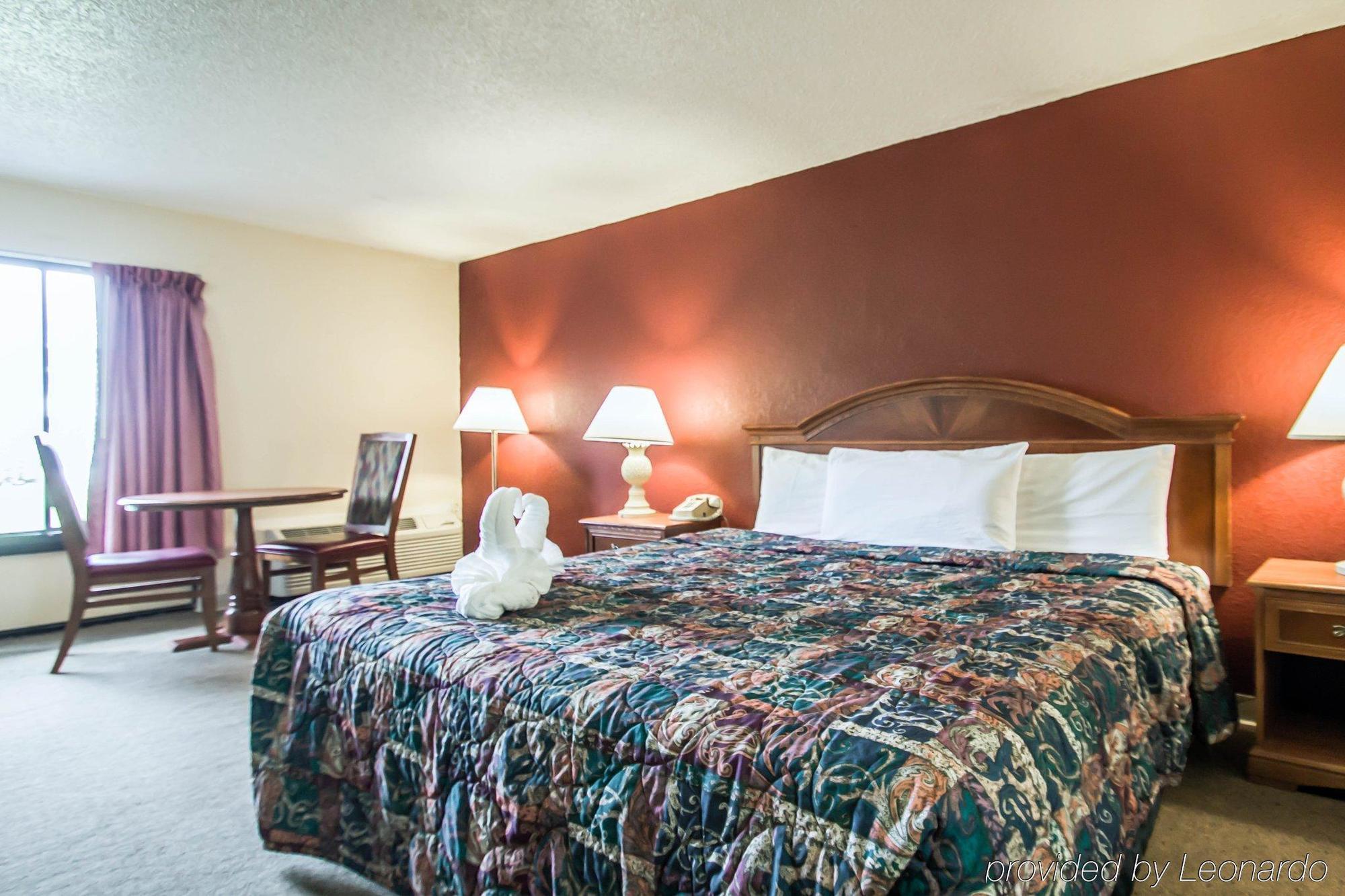 Main Gate Kissimmee Formally Road Way Hotel