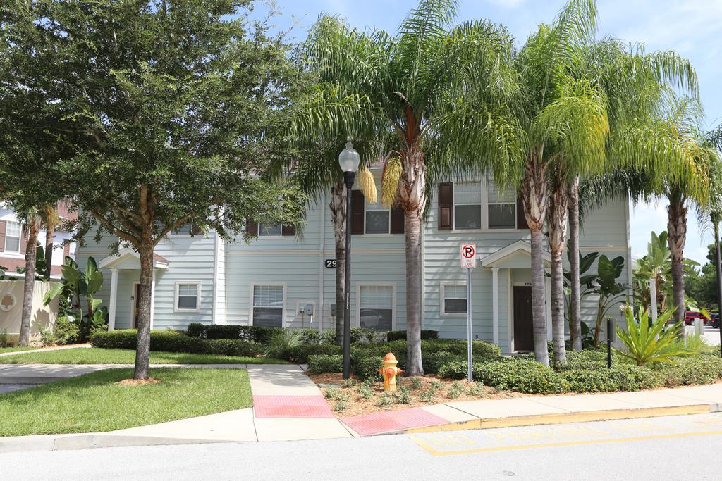 Lucaya Village Townhomes Resort 4*
