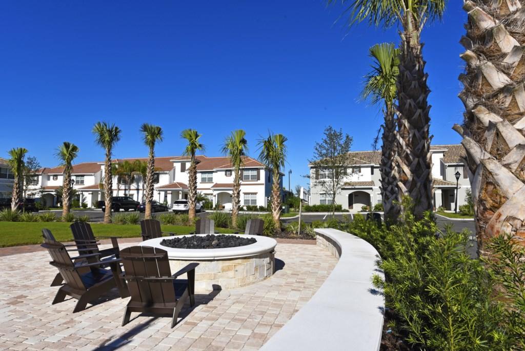 Resort Storey Homes, Townhomes & 4*