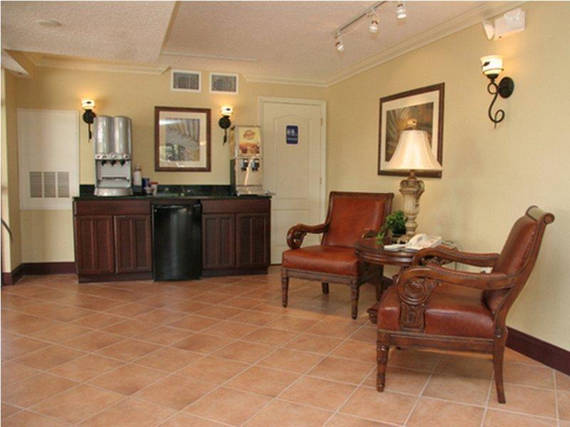 Hotel Days By Wyndham West 2*