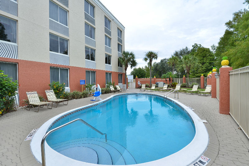 Hotel Spark By Hilton Near Universal 3*