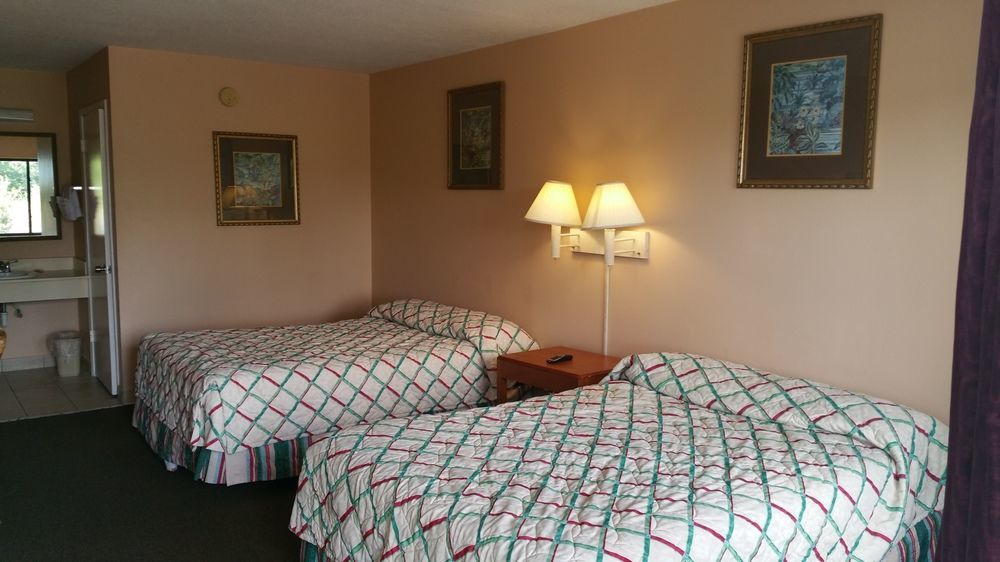 Shining Light & 2* Kissimmee