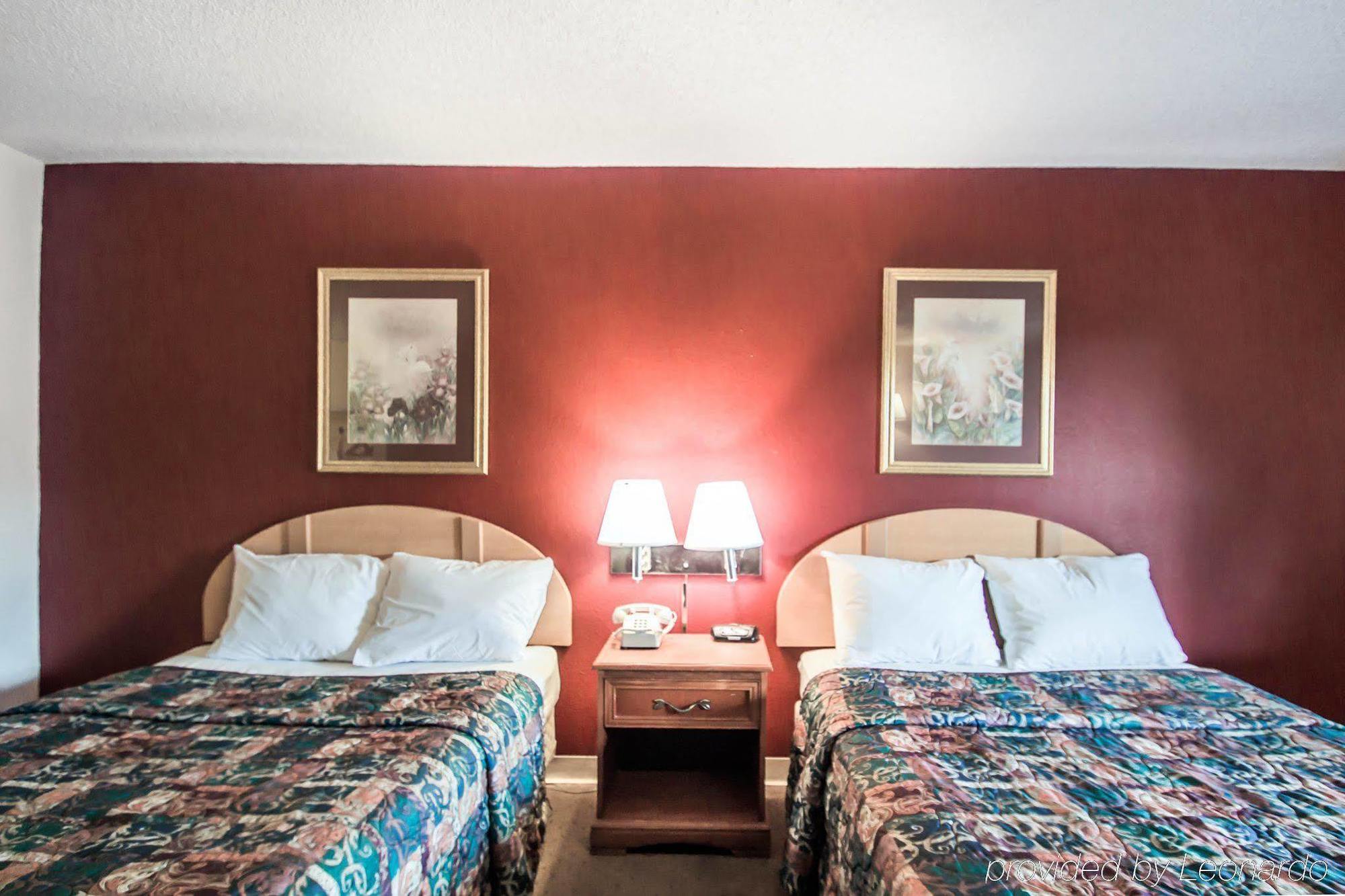 Main Gate Kissimmee Formally Road Way Hotel Celebration