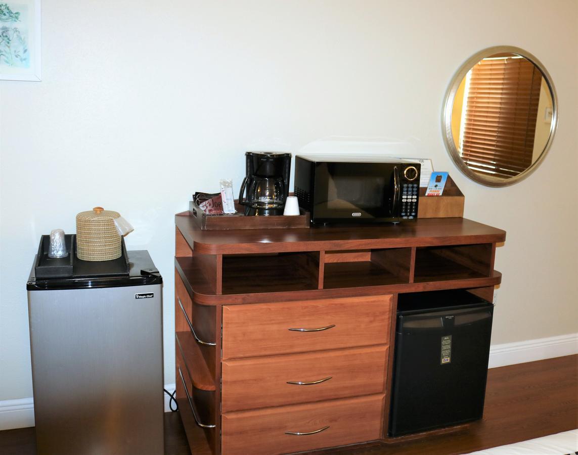 Monte Carlo Inn- Near 2*
