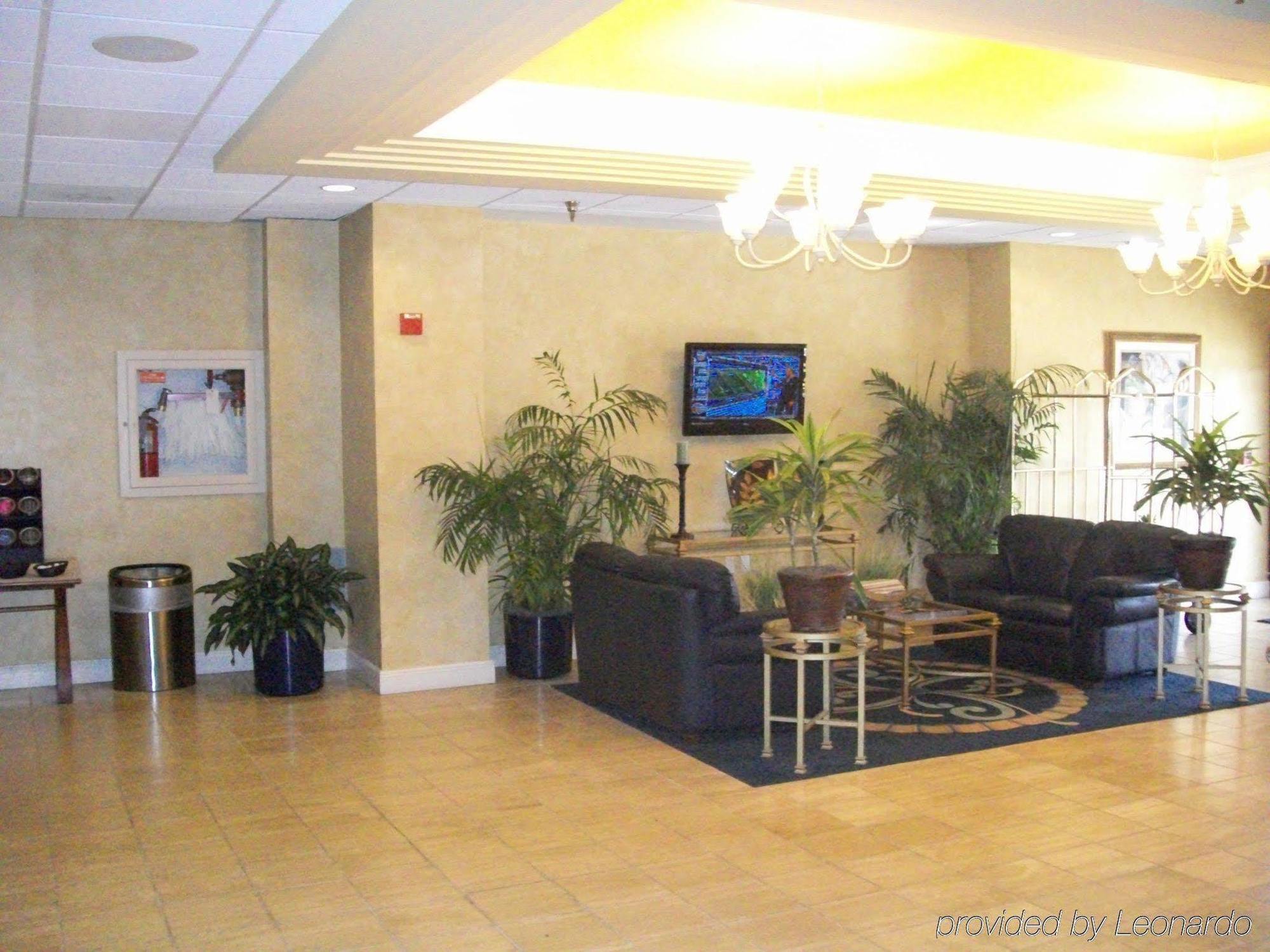 Inn Lakeland Hotel