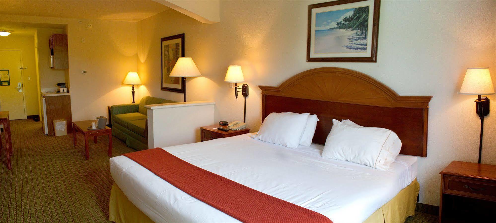 Resort Exploria Express By Exploria 3*