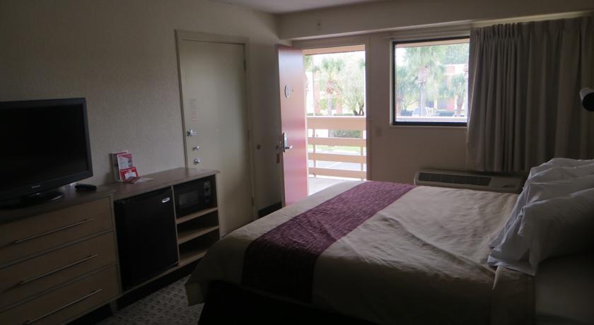Hotel Clarion & At International Drive