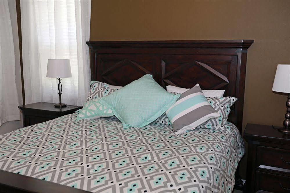 Veranda Palms Single Family Pool /game Homes Resort