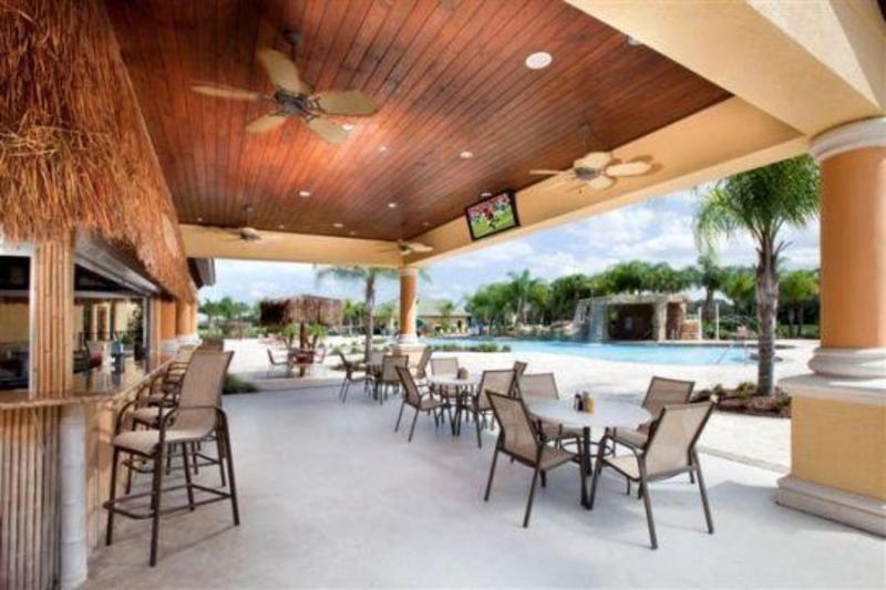 Paradise Palms Deluxe Homes