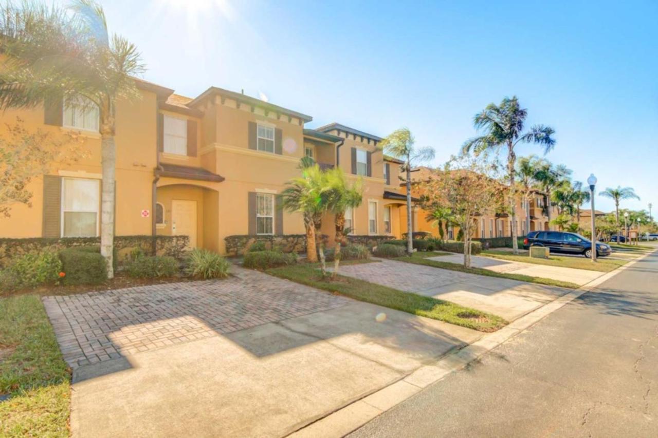 Apartment Regal Palms & 121 *