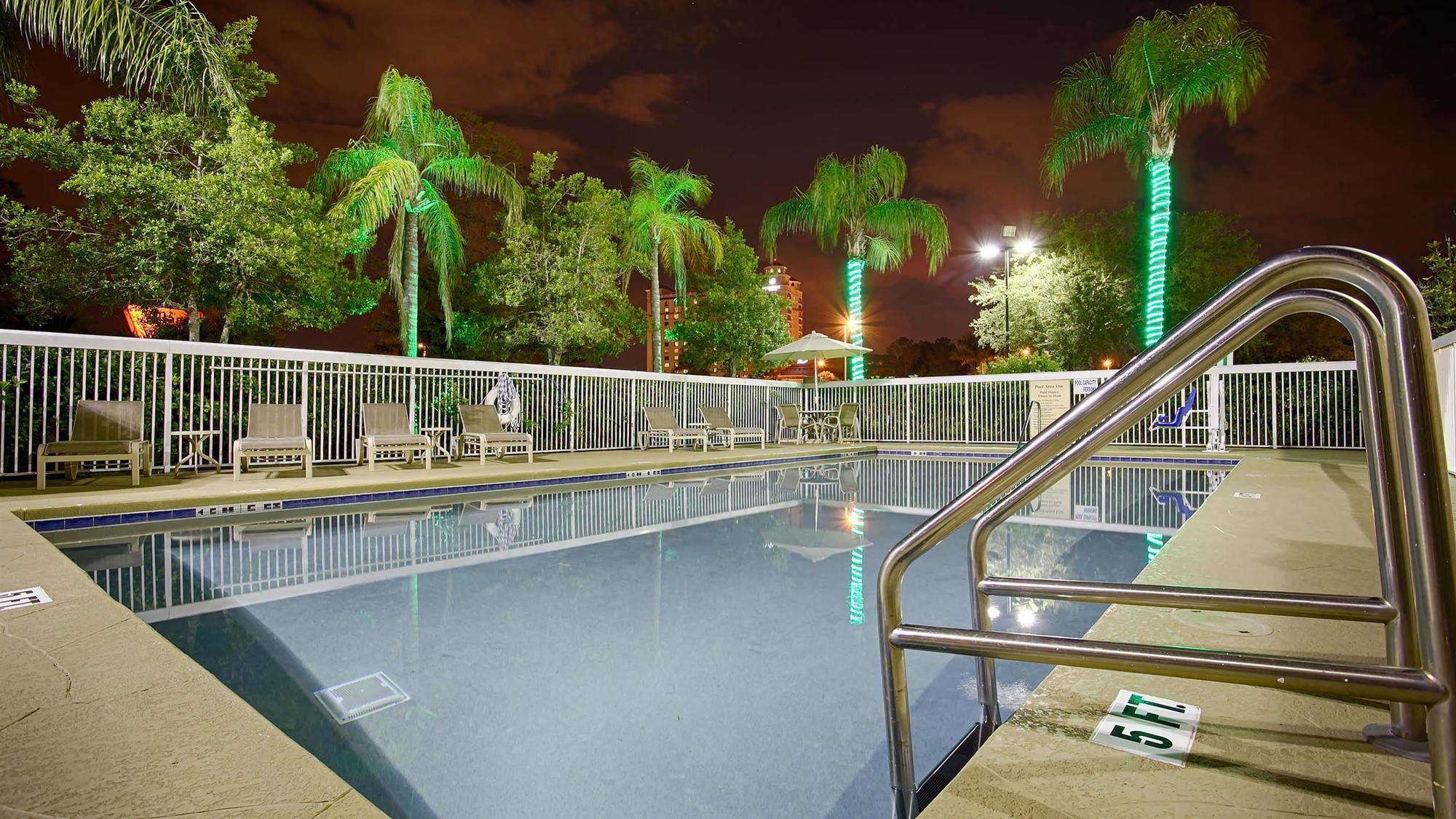Hotel Spark By Hilton Orlando Near Seaworld
