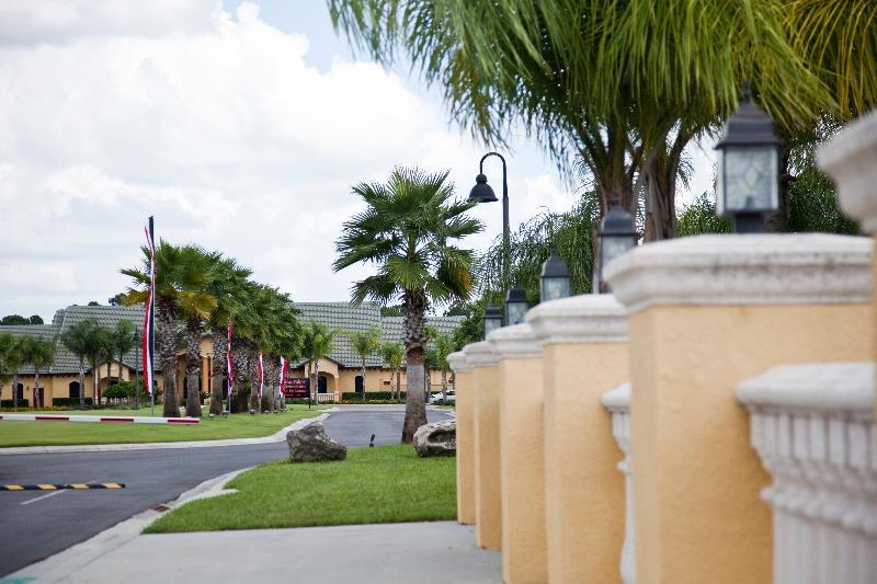 Paradise Palms Deluxe Homes Resort